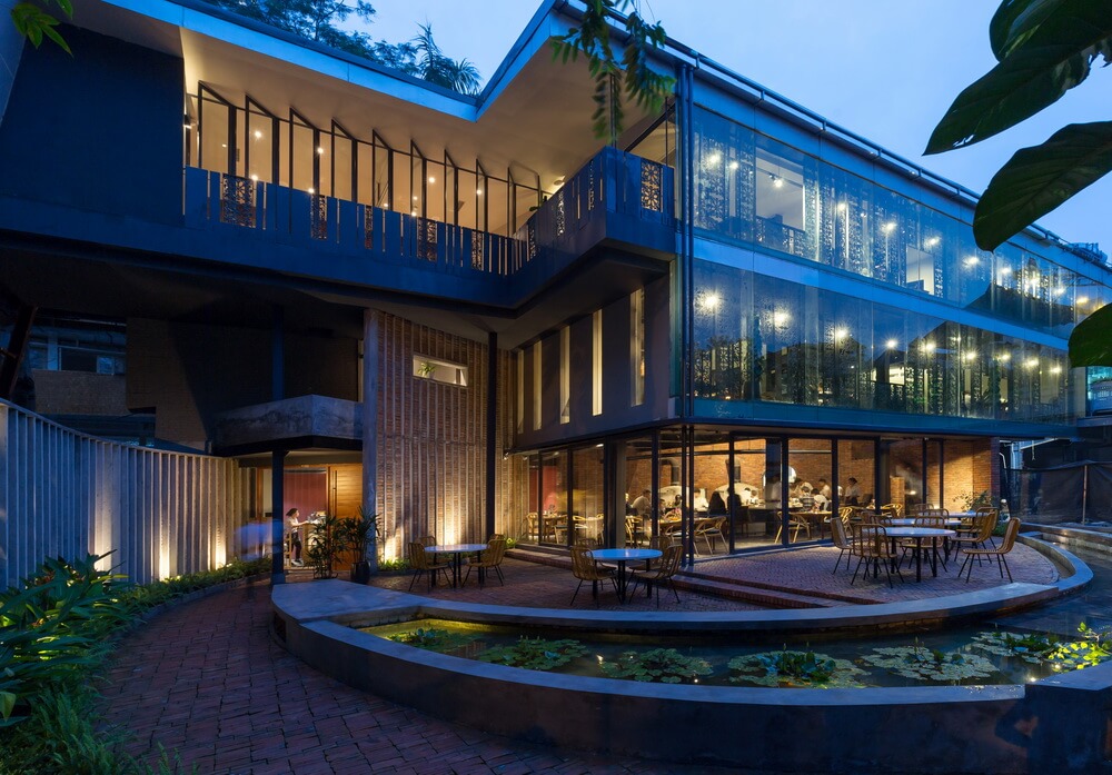 Pizza 4P's ファン・ケ・ビン - Takashi Niwa Architects
